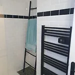 Appartement Joli Studio, Pyramide, Parking *