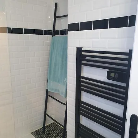 Apartment Joli Studio, Pyramide, Parking *