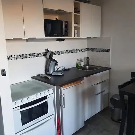 Apartamento Joli Studio, Pyramide, Parking