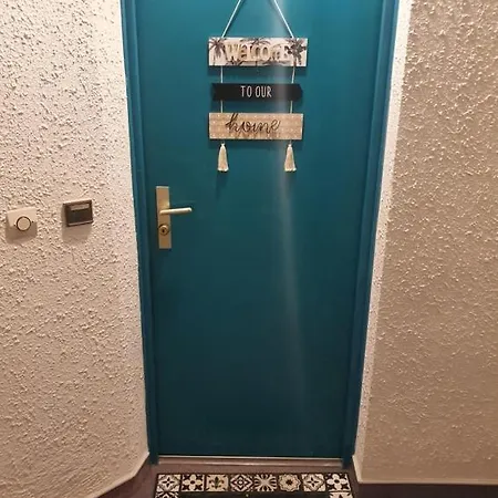 Joli Studio, Pyramide, Parking Apartment